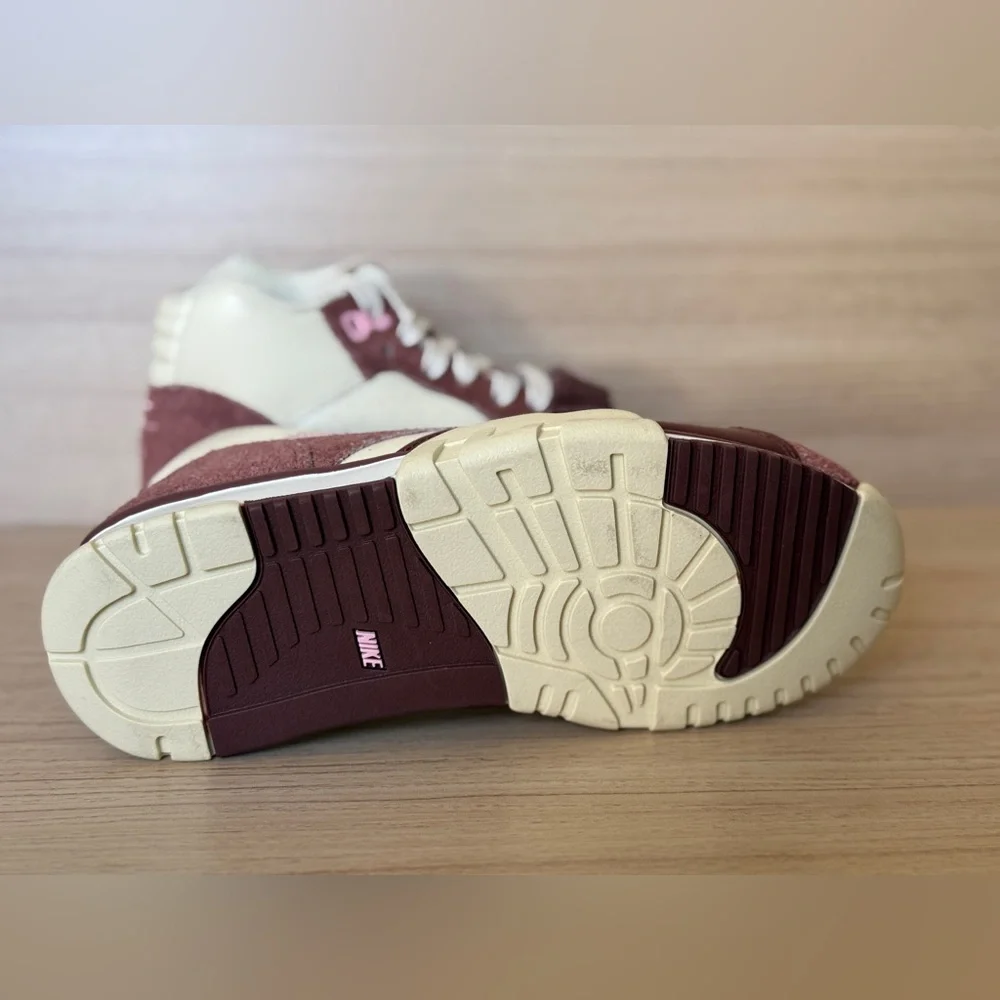 Nike Air Trainer 1 Valentine’s Day